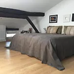 Bed & Breakfast Antica Casa Zucchini 3*