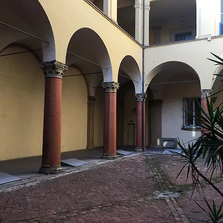 Antica Casa Zucchini Bed and Breakfast Μπολόνια