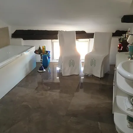 Alojamento de Acomodação e Pequeno-almoço Antica Casa Zucchini *