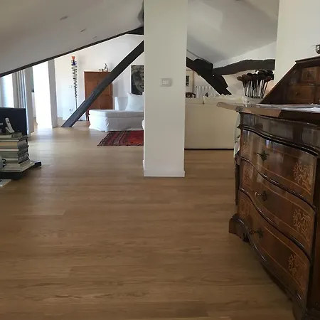 Antica Casa Zucchini Nocleg ze śniadaniem 3*